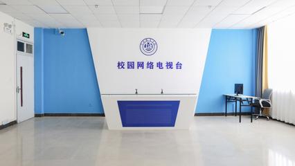 校园网络电视台的青春力量——记闫逸祺的网络实践之路